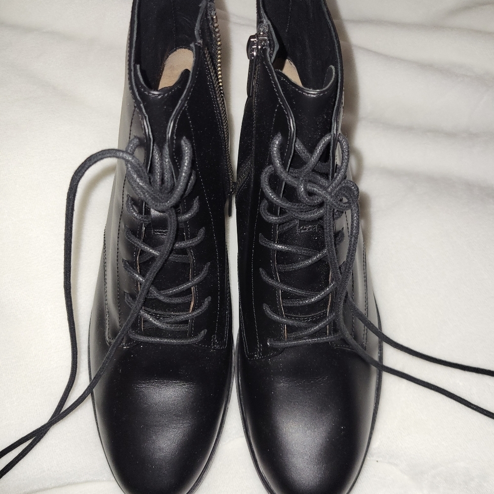 Leather Lace Up Boots with Zipper